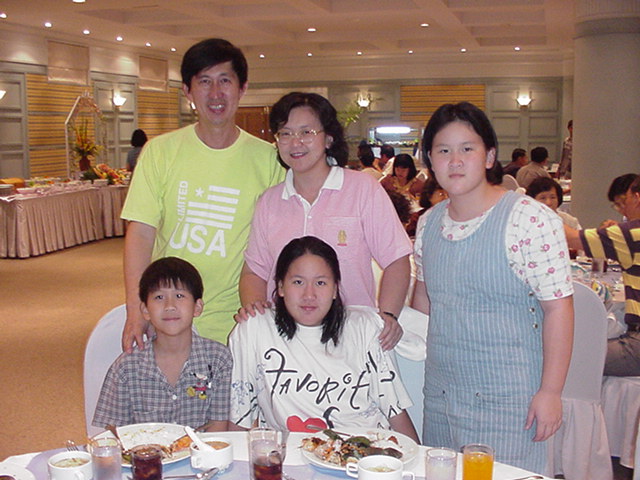 cnight08.jpg 90.1K