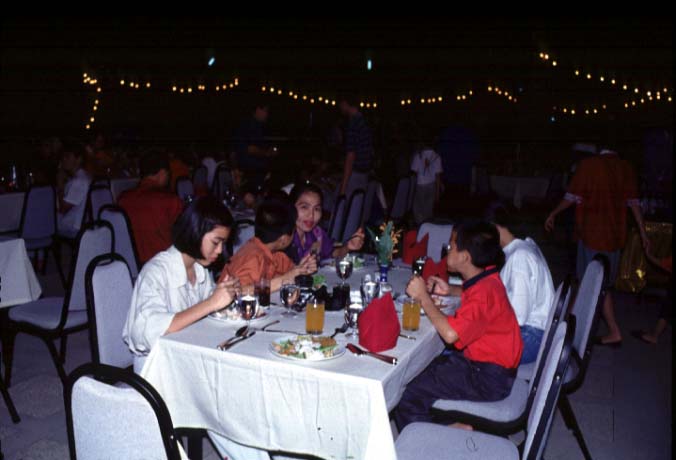 pmy00025.jpg 37.7K